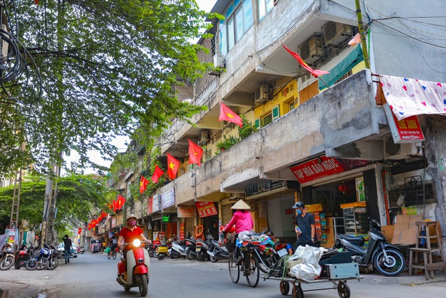 Trong 2 năm gần đây, thị trường bất động sản Hà Nội đã đón nhận ồ ạt dòng vốn đến từ các nhà đầu tư phía Nam. Ảnh minh họa: Vũ Đức Anh.