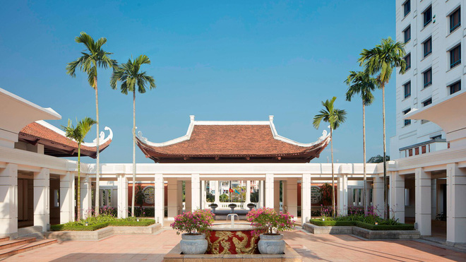  Quá khứ lận đận sau vẻ hào nhoáng của khách sạn Sheraton Hà Nội: Nhân viên bỏ đi vì khủng hoảng kinh tế, bị ông chủ rao bán nhiều năm  - Ảnh 2.