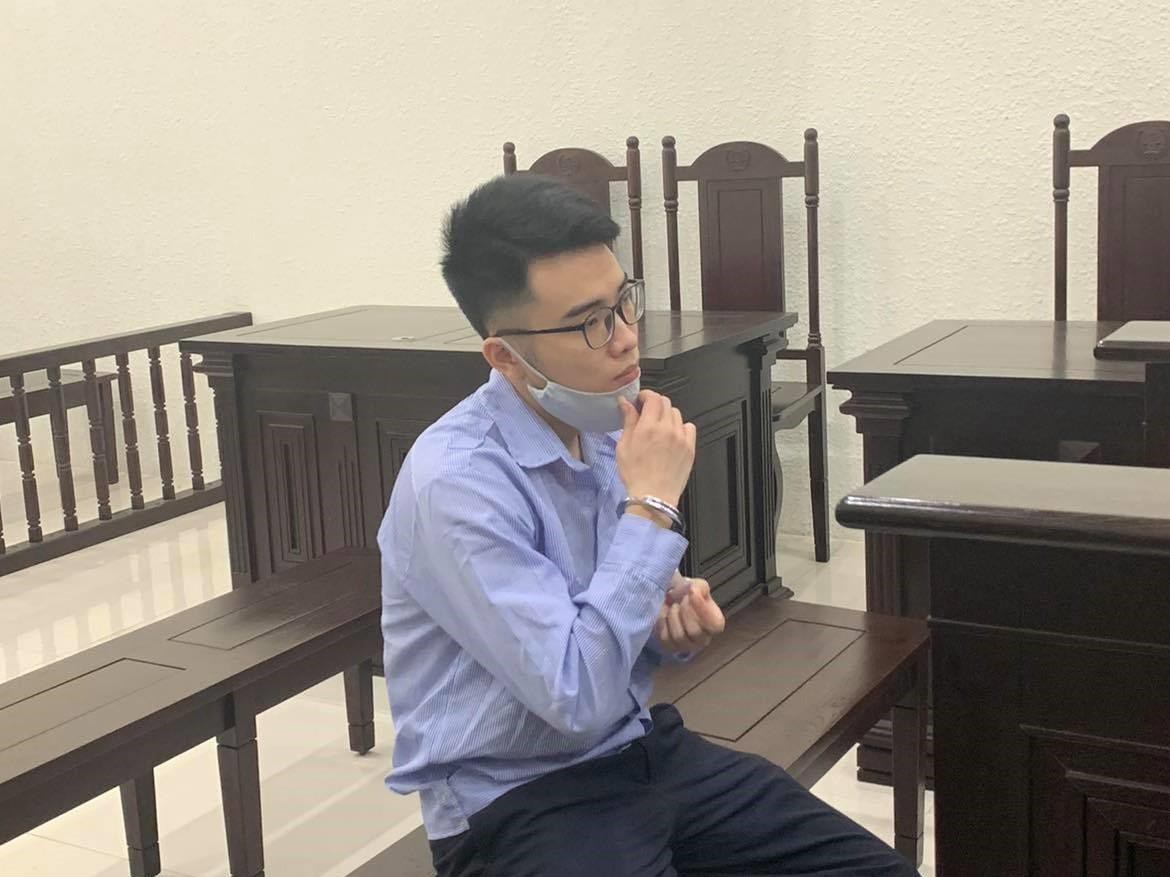 Bị cáo Nguyễn Hiểu Phong tại tòa. Ảnh: tienphong.vn