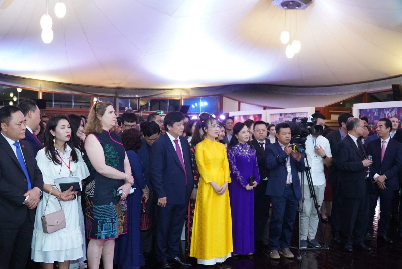 Sự kiện có sự tham dự của lãnh đạo các bộ, ngành, địa phương và các doanh nghiệp...