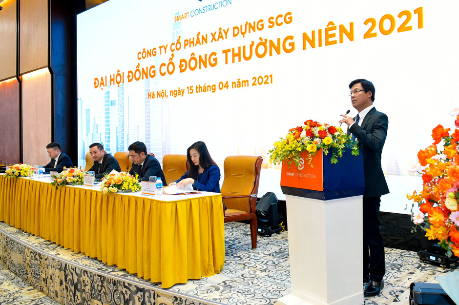 Ông Lê Văn Nam - Tổng Giám Đốc SCG, đại diện Ban điều hành công ty bày tỏ quyết tâm đạt được các mục tiêu tăng trưởng lợi nhuận và đẩy mạnh đầu tư trong năm 2021.