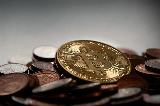Giá Bitcoin hôm nay 29/4: Bitcoin gục ngã trước ngưỡng 55.000 USD - 1