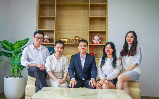 Một bước sai lầm, 9 năm “ôm nợ” và hành trình kiếm 1 triệu USD đầu tiên của Founder Azfin Việt Nam - Ảnh 4.