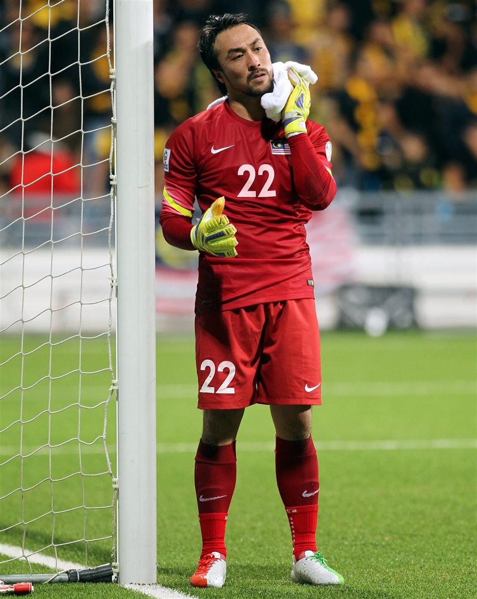 Thủ môn tuyển Malaysia gây sốc khi bị ngân hàng đòi nợ dù vừa đá AFF Cup 2020