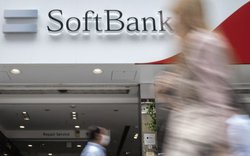 SoftBank đối mặt khoản lỗ hàng tỷ USD vì đầu tư không hiệu quả