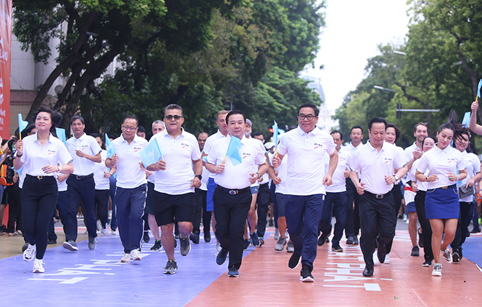 Gần 1.500 vận động viên tranh tài tại Chung kết Giải chạy Báo Hà Nội mới lần thứ 47 - Vì hòa bình