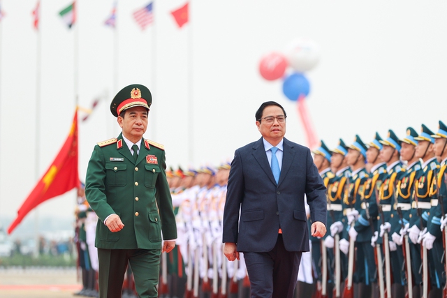 Chính sách quốc phòng của Việt Nam là hòa bình, tự vệ và vì nhân dân