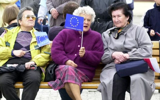 Châu Âu đứng trước mối lo 'già hóa'