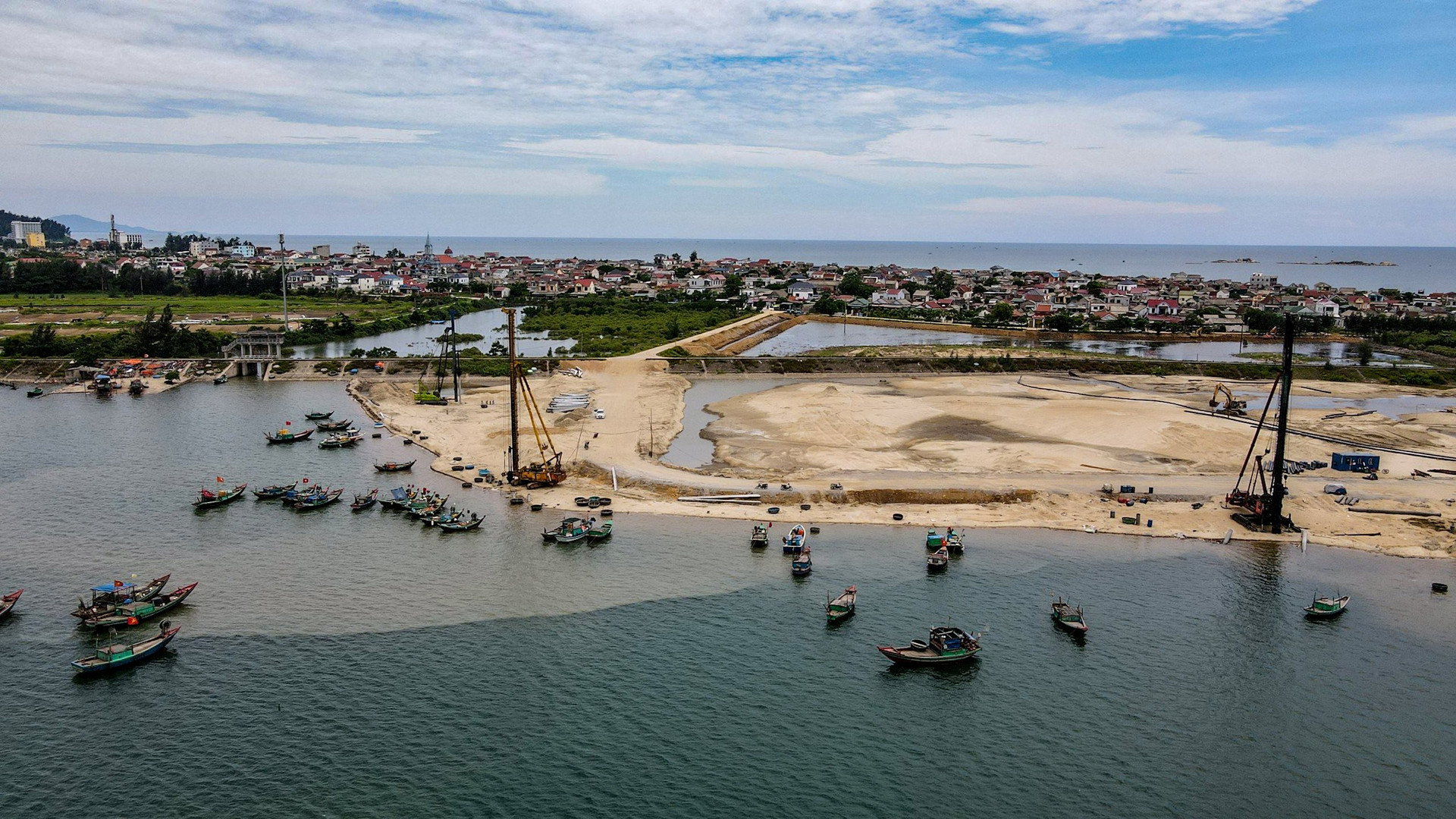 Công trường cảng cá 280 tỷ đồng ở Hà Tĩnh góc nhìn từ trên cao
