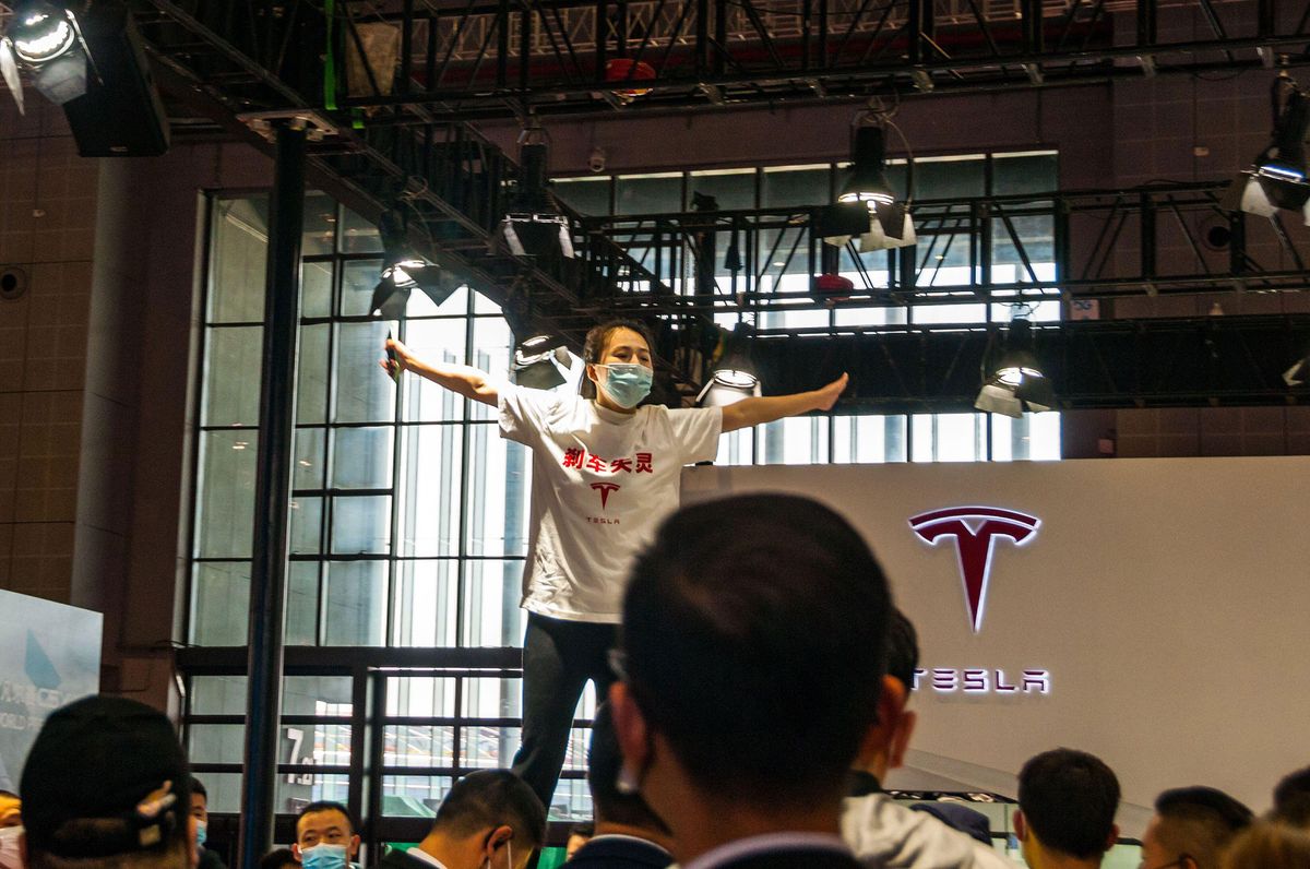 Cú tát vào tham vọng của Tesla và bài học đừng bao giờ đặt cược tương lai vào thị trường Trung Quốc - Ảnh 1.
