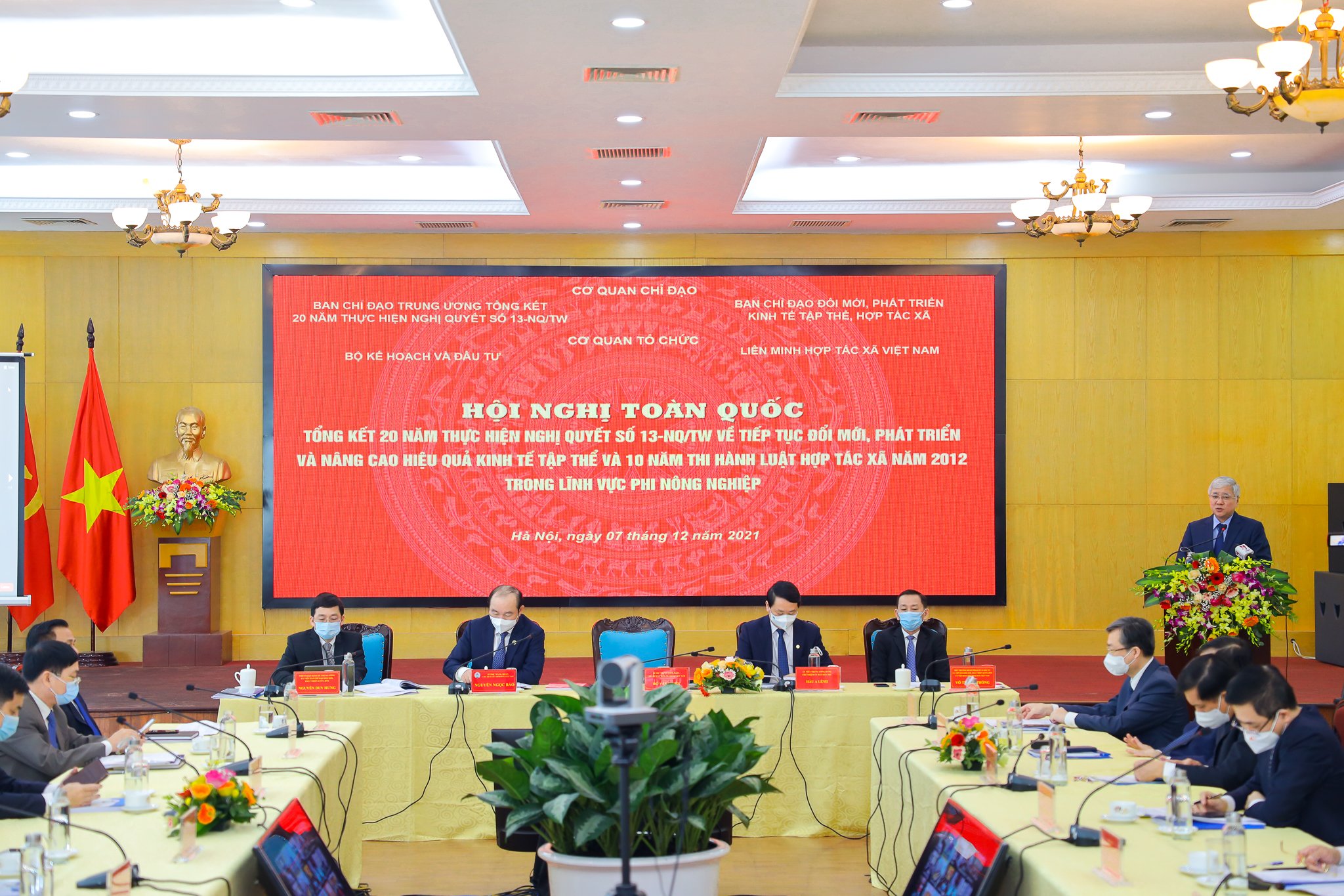 Bí thư Trung ương Đảng, Chủ tịch UBTƯ MTTQ Việt Nam Đỗ Văn Chiến ghi nhận, biểu dương, chúc mừng và mong Liên minh HTX sẽ tiếp tục đạt được những kết quả hiệu quả trong thời gian tới.