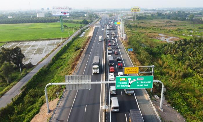 Chấp thuận công tác nghiệm thu hoàn thành đưa vào khai thác dự án đầu tư xây dựng công trình đường cao tốc Trung Lương - Mỹ Thuận giai đoạn 1 theo hình thức hợp đồng BOT.